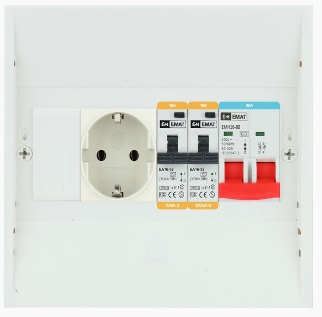 EMAT PV-Verdelerset 1x B16 Aardlekautomaat30mA, 1x Aardlekautomaat 300mA, 1x WCD en 1x hoofdschakelaar40A
